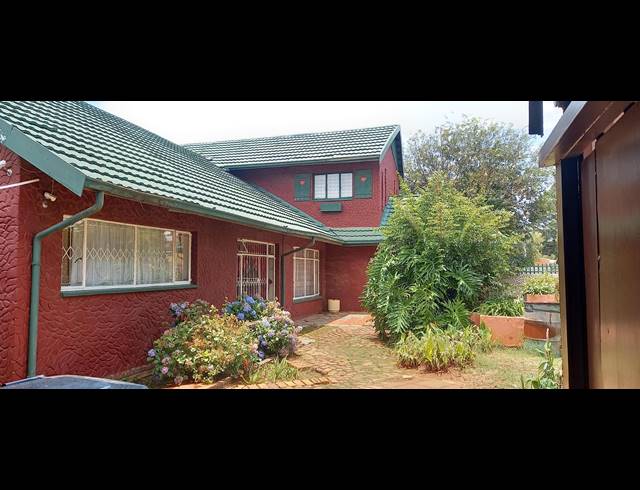 4 BEDROOM FREEHOLD FOR SALE IN BRAKPAN CENTRAL